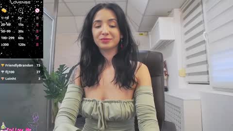       online show from December 9, 10:11 am