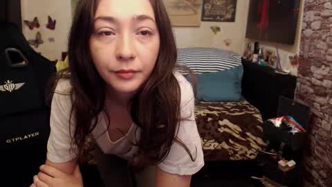 Glamourhottie online show from February 12, 9:37 am