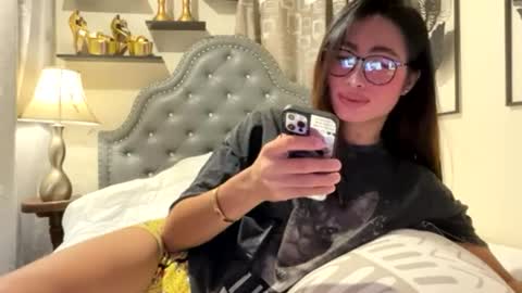 Snapshot of gleiahong chatting on August 3, 4:11 pm gleiahong online show from August 3, 4:11 pm