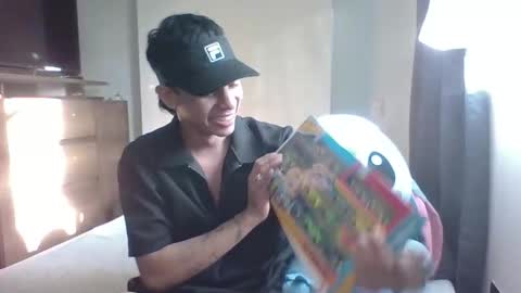 Snapshot of glen_connor_11 chatting on December 13, 9:09 pm glen_connor_11 online show from December 13, 9:09 pm