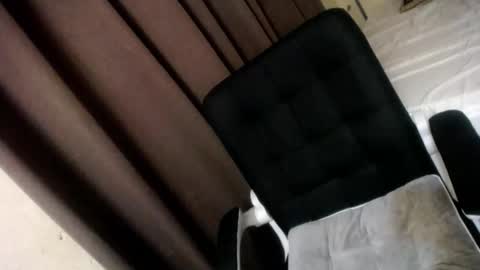 glenndou_daxs online show from October 19, 2:18 pm