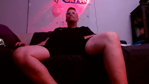 glitterstud online show from April 25, 7:55 am