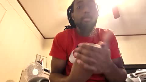 Snapshot of glomightyj chatting on May 31, 4:25 pm glomightyj online show from May 31, 4:25 pm