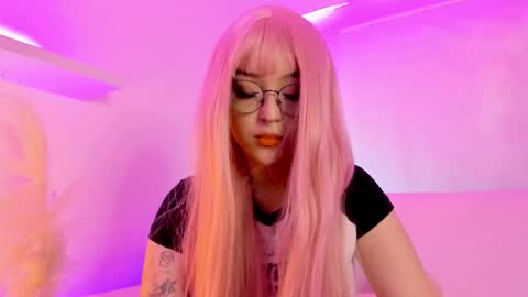 Mimi online show from September 12, 5:46 pm