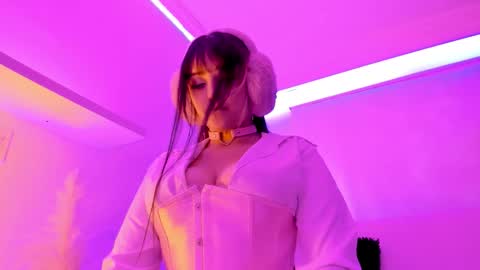 Mimi online show from September 22, 7:49 pm