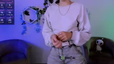 Snapshot of gloria_bubble chatting on June 17, 6:53 pm your dream online show from June 17, 6:53 pm