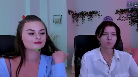 Snapshot of gloria_bubble chatting on July 28, 12:48 pm your dream online show from July 28, 12:48 pm