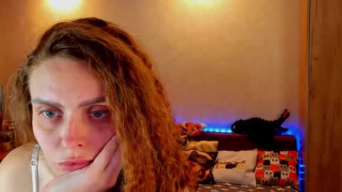 Gloria Wood online show from December 19, 8:55 pm