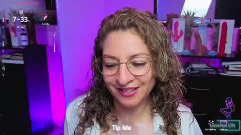 Snapshot of gloriacrespo chatting on October 18, 12:13 am gloriacrespo online show from October 18, 12:13 am