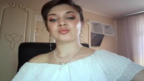 Snapshot of gloriashine chatting on March 12, 10:16 am gloriashine online show from March 12, 10:16 am