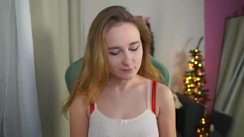 Monica online show from December 19, 2:13 pm