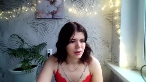 Snapshot of glossy_girl_1 chatting on November 15, 10:12 am Roxy online show from November 15, 10:12 am