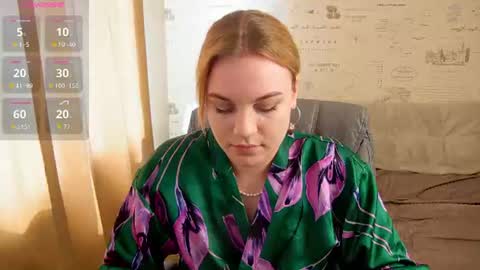 Snapshot of glow_margo chatting on July 3, 3:57 am Margo online show from July 3, 3:57 am