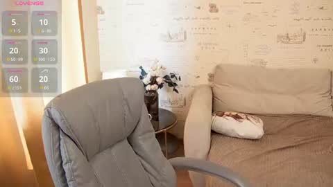 Snapshot of glow_margo chatting on July 23, 1:58 am Margo online show from July 23, 1:58 am