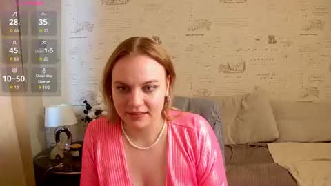 Snapshot of glow_margo chatting on August 5, 7:55 am Margo online show from August 5, 7:55 am