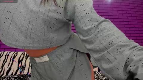 Mia online show from November 2, 8:22 pm