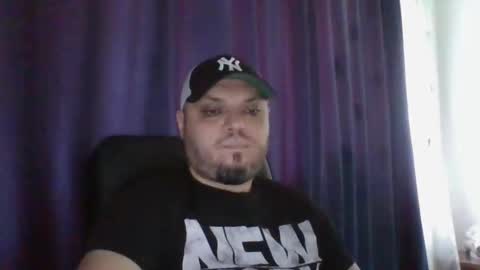 Snapshot of glusgan chatting on May 14, 10:22 am Your boy online show from May 14, 10:22 am