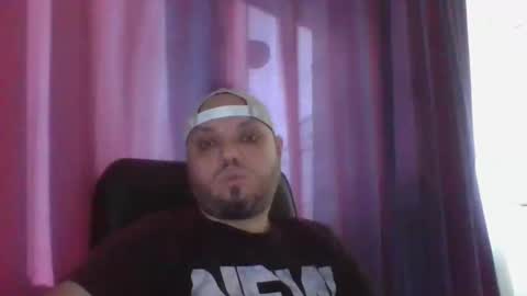 Snapshot of glusgan chatting on May 15, 5:03 am Your boy online show from May 15, 5:03 am