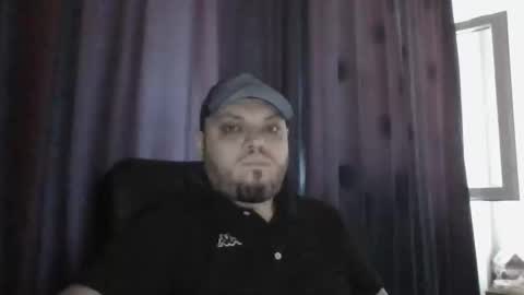 Snapshot of glusgan chatting on May 19, 7:04 am Your boy online show from May 19, 7:04 am