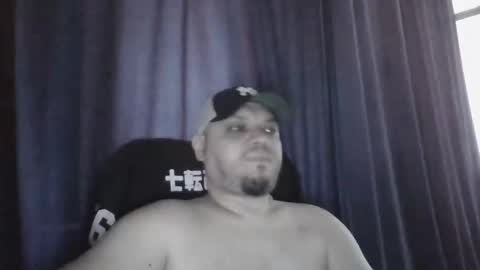 Snapshot of glusgan chatting on May 28, 7:05 am Your boy online show from May 28, 7:05 am