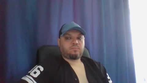 Snapshot of glusgan chatting on May 31, 7:26 am Your boy online show from May 31, 7:26 am