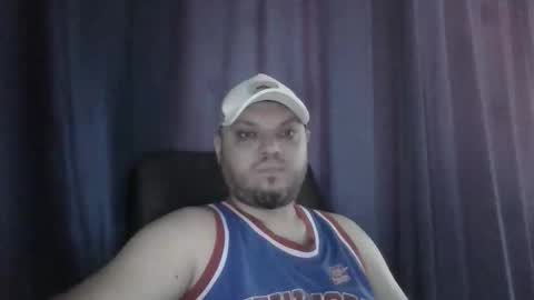 Snapshot of glusgan chatting on June 5, 6:52 am Your boy online show from June 5, 6:52 am