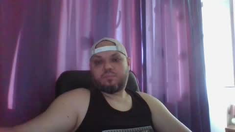 Snapshot of glusgan chatting on June 17, 4:26 am Your boy online show from June 17, 4:26 am