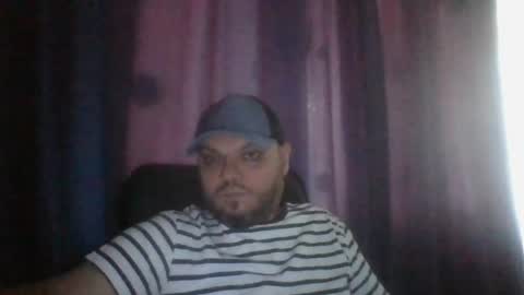 Snapshot of glusgan chatting on June 18, 3:51 am Your boy online show from June 18, 3:51 am