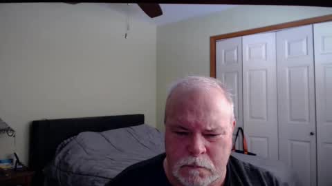 gmctruckguy online show from February 10, 7:40 pm