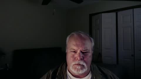 gmctruckguy online show from April 25, 9:56 pm