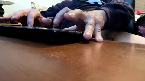 gngnxxx online show from February 11, 8:25 pm