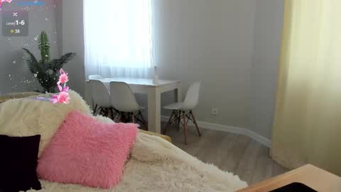 Lina online show from March 18, 8:28 am