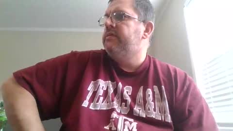 Snapshot of gobey33 chatting on November 9, 4:05 pm IDKIDCIDGAF online show from November 9, 4:05 pm