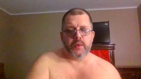 Snapshot of gobey33 chatting on May 6, 7:08 pm IDKIDCIDGAF online show from May 6, 7:08 pm