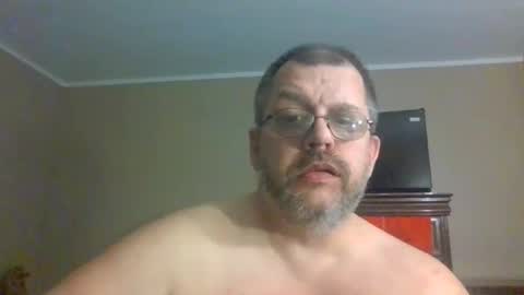 Snapshot of gobey33 chatting on May 18, 12:18 am IDKIDCIDGAF online show from May 18, 12:18 am