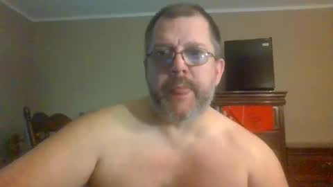 Snapshot of gobey33 chatting on May 24, 6:35 pm IDKIDCIDGAF online show from May 24, 6:35 pm