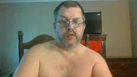 Snapshot of gobey33 chatting on June 5, 6:46 pm IDKIDCIDGAF online show from June 5, 6:46 pm
