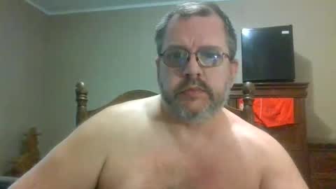 Snapshot of gobey33 chatting on June 7, 9:40 pm IDKIDCIDGAF online show from June 7, 9:40 pm
