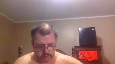 Snapshot of gobey33 chatting on June 9, 12:00 am IDKIDCIDGAF online show from June 9, 12:00 am