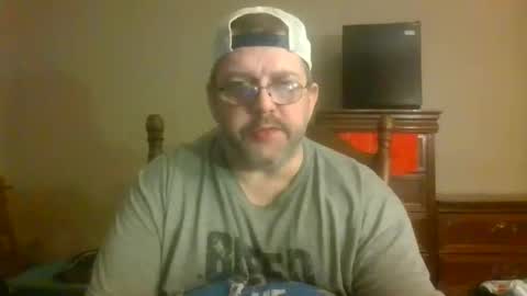 Snapshot of gobey33 chatting on June 10, 2:23 am IDKIDCIDGAF online show from June 10, 2:23 am