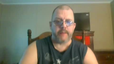 Snapshot of gobey33 chatting on June 11, 5:55 pm IDKIDCIDGAF online show from June 11, 5:55 pm