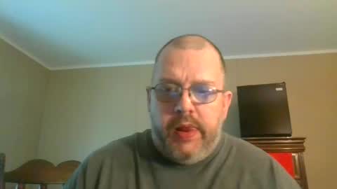 Snapshot of gobey33 chatting on June 13, 6:06 pm IDKIDCIDGAF online show from June 13, 6:06 pm
