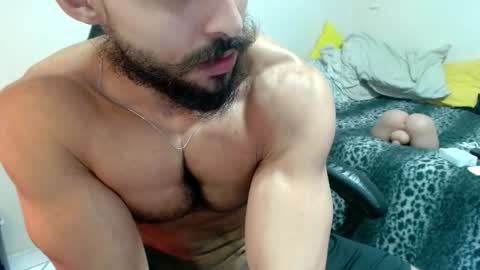 god hunkules online show from December 15, 10:14 pm