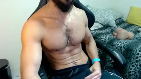 god hunkules online show from January 5, 5:27 pm