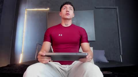 Snapshot of god_of_olympus1 chatting on December 3, 12:38 pm steven online show from December 3, 12:38 pm