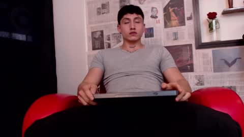 Snapshot of god_of_olympus1 chatting on February 22, 3:03 pm steven online show from February 22, 3:03 pm