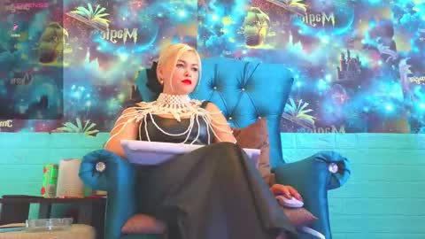 Mrs. Isabella online show from October 12, 3:49 am
