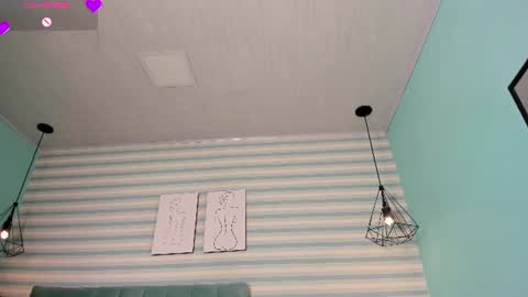 Snapshot of goddess_kianna chatting on June 23, 11:47 pm Goddess Kianna online show from June 23, 11:47 pm