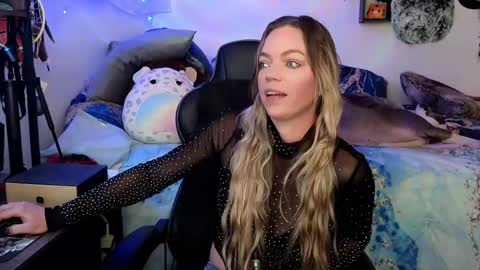 Patricia Mars           Goddess of Mars twitter thegoddessmindy online show from March 4, 6:39 pm