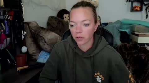 Patricia Mars           Goddess of Mars twitter thegoddessmindy online show from October 9, 4:16 pm